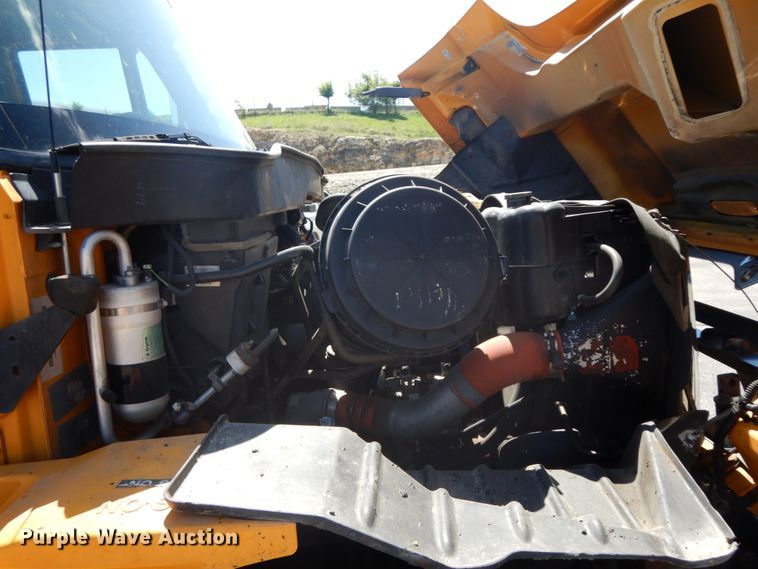 image for item DF6511 2006 International 7400  dump truck