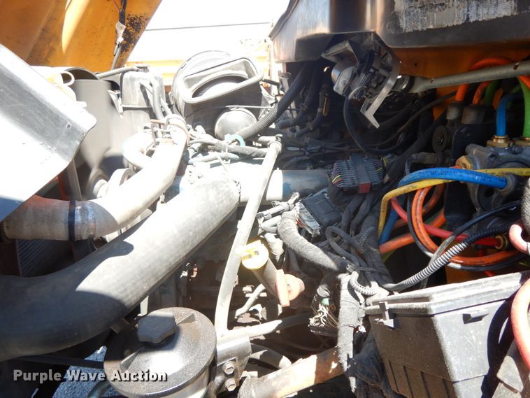 image for item DF6511 2006 International 7400  dump truck