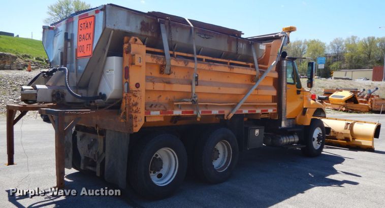 image for item DF6513 2006 International 7500  dump truck