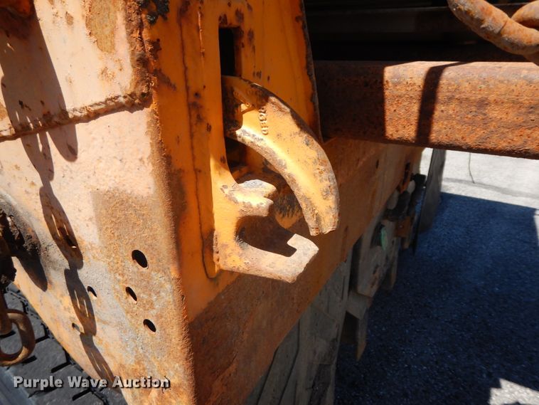 image for item DF6513 2006 International 7500  dump truck