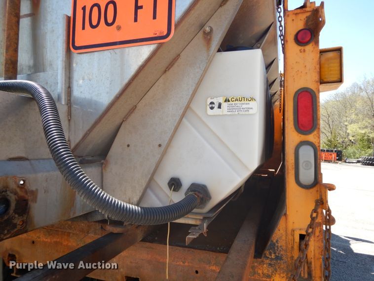 image for item DF6513 2006 International 7500  dump truck