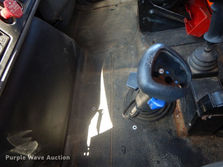 image for item DF6513 2006 International 7500  dump truck