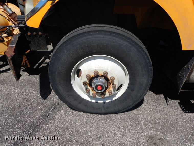 image for item DF6513 2006 International 7500  dump truck