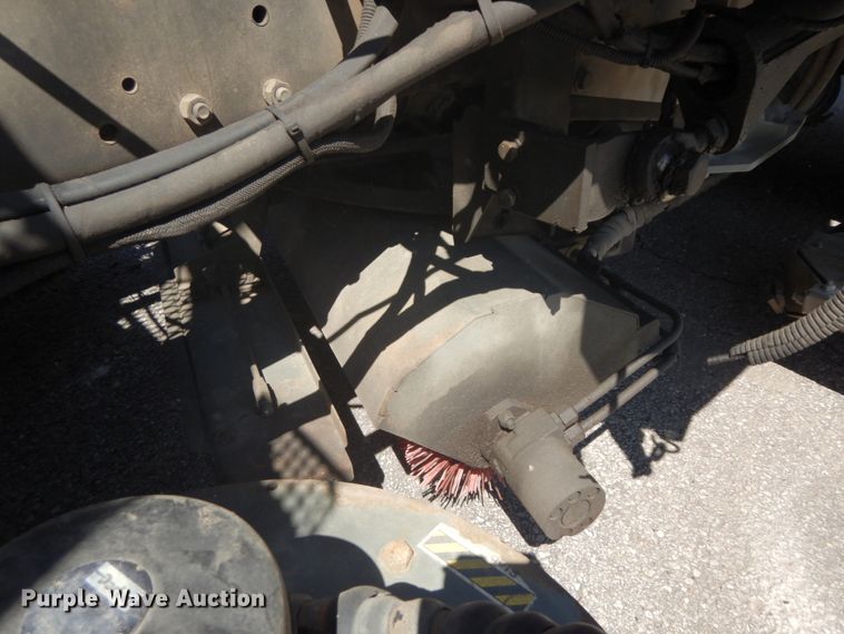 image for item DF6515 2009 Elgin Whirlwind  street sweeper truck