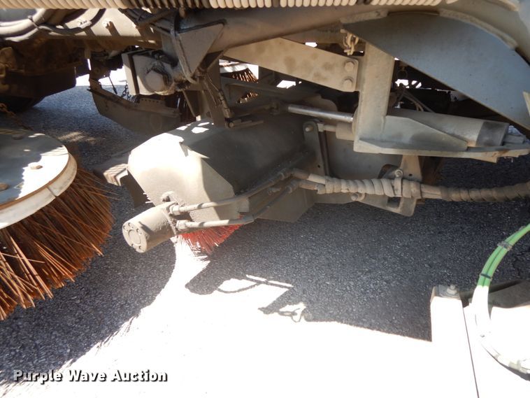 image for item DF6515 2009 Elgin Whirlwind  street sweeper truck