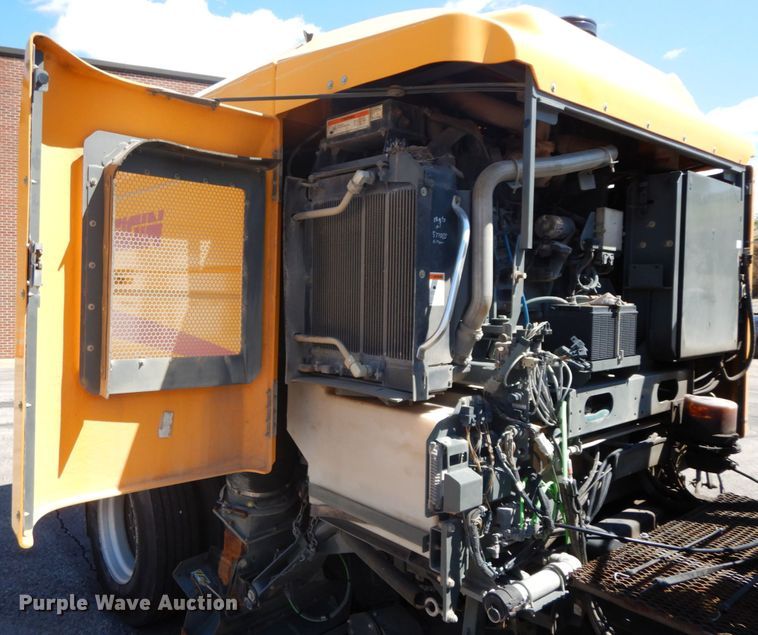 image for item DF6515 2009 Elgin Whirlwind  street sweeper truck