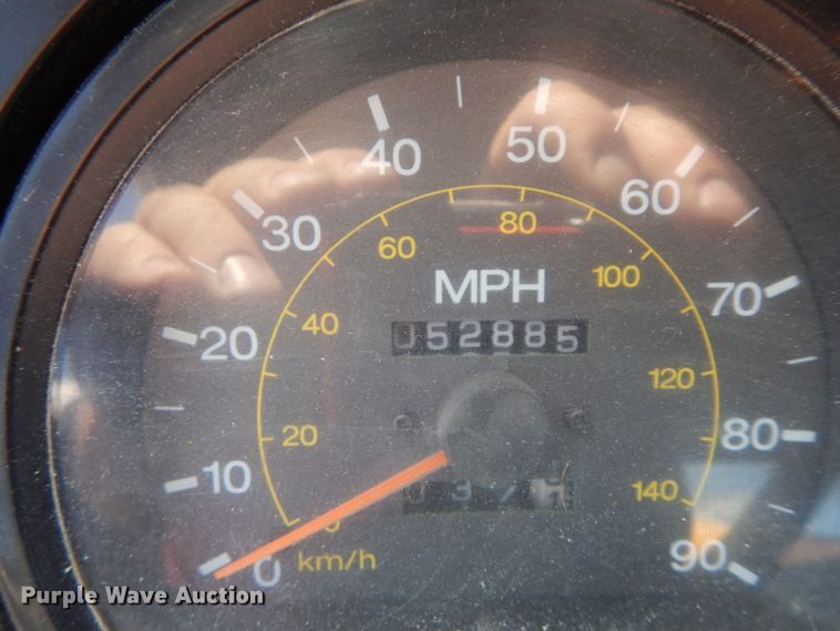 image for item DF6515 2009 Elgin Whirlwind  street sweeper truck