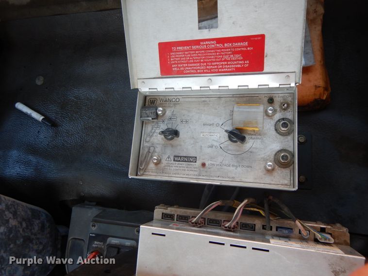 image for item DF6515 2009 Elgin Whirlwind  street sweeper truck