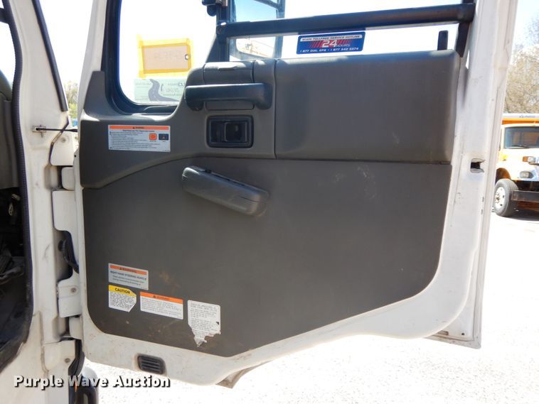 image for item DF6515 2009 Elgin Whirlwind  street sweeper truck