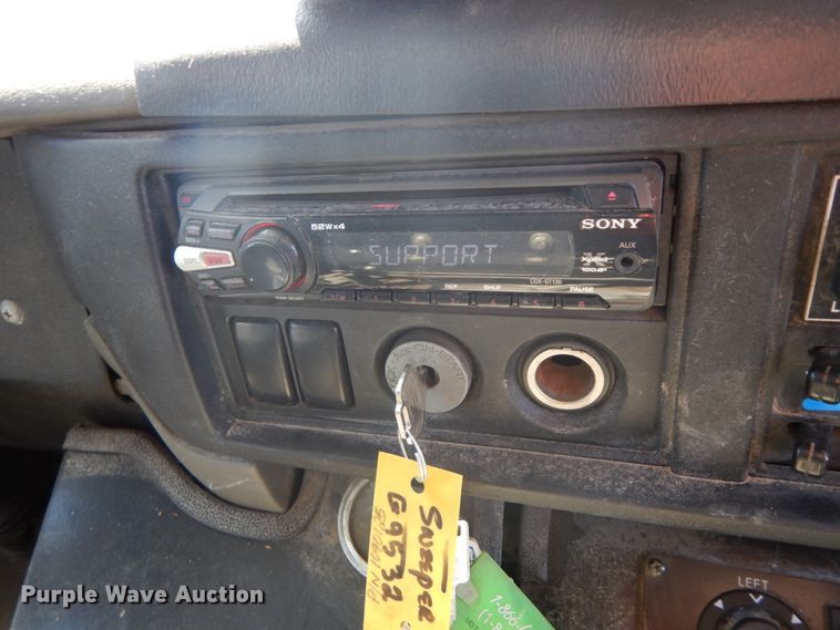 image for item DF6515 2009 Elgin Whirlwind  street sweeper truck