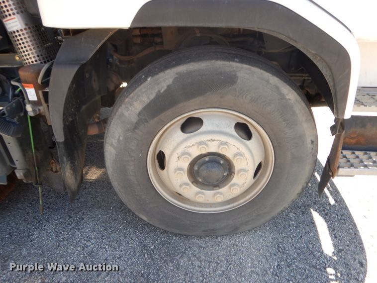 image for item DF6515 2009 Elgin Whirlwind  street sweeper truck