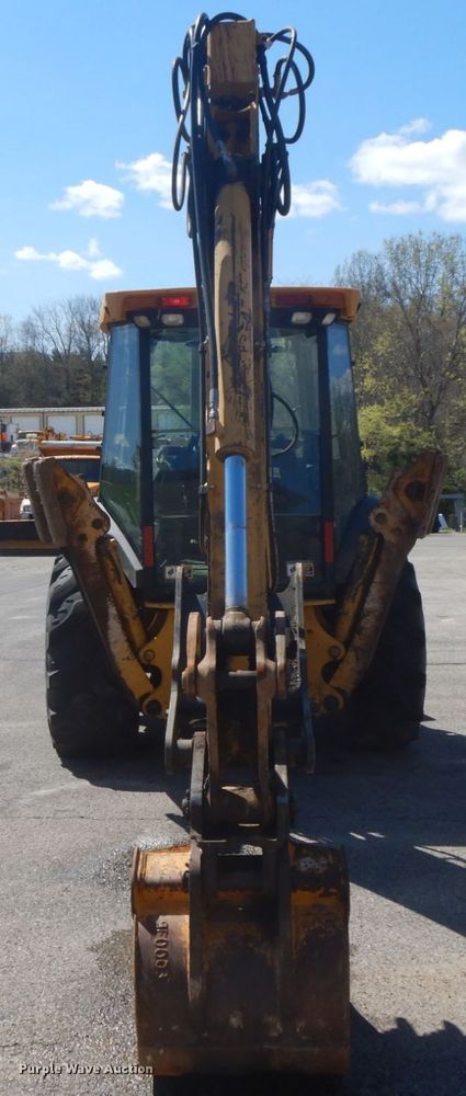 image for item DF6516 2005 John Deere 410G  backhoe