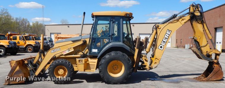 image for item DF6516 2005 John Deere 410G  backhoe