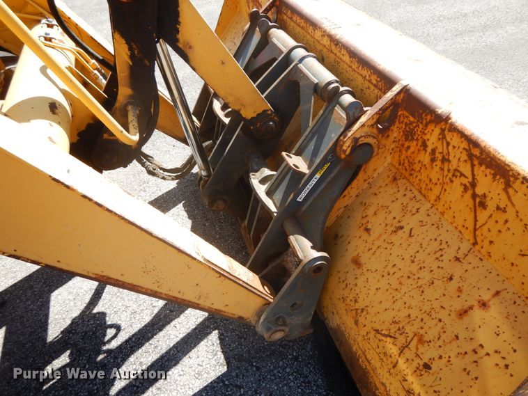 image for item DF6516 2005 John Deere 410G  backhoe