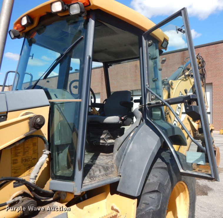 image for item DF6516 2005 John Deere 410G  backhoe