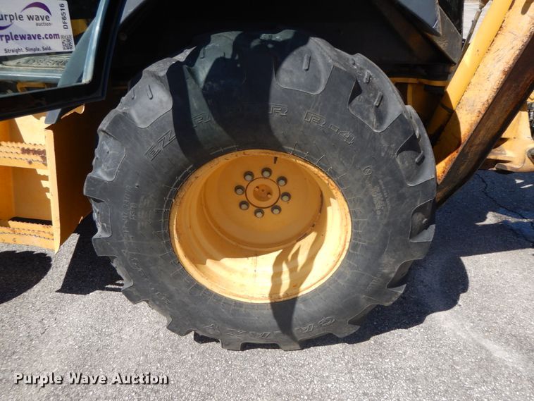 image for item DF6516 2005 John Deere 410G  backhoe