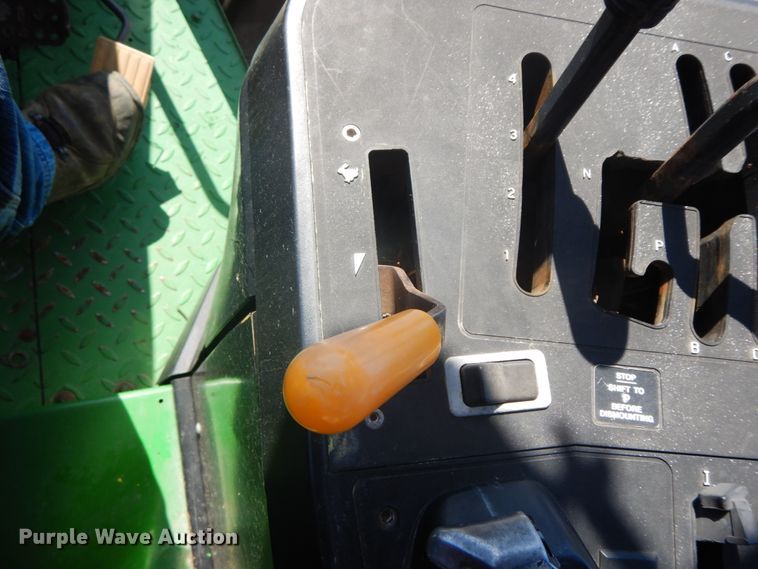 image for item DF6517 2003 John Deere 6420  MFWD tractor