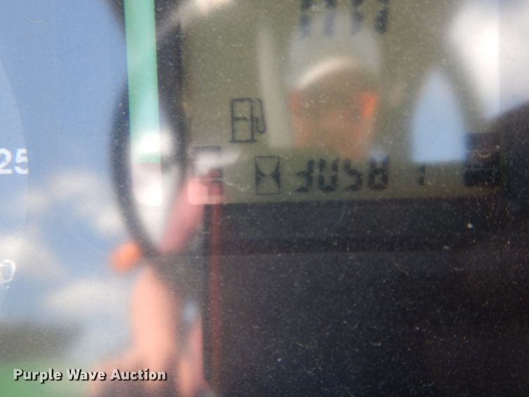 image for item DF6518 John Deere 6420  MFWD tractor