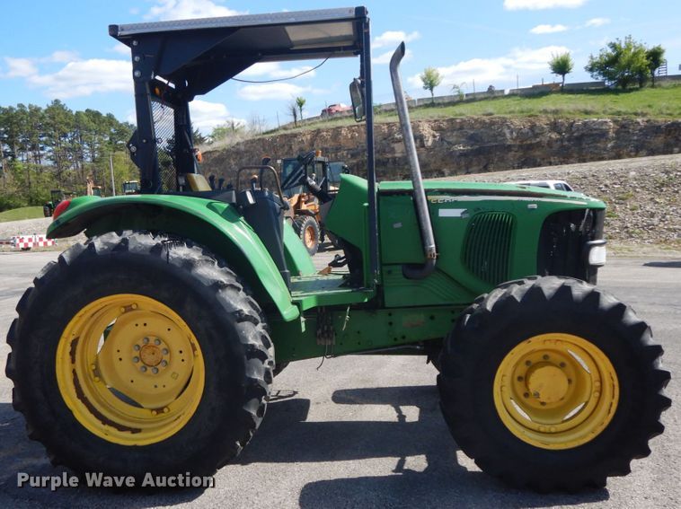 image for item DF6519 John Deere 6420  MFWD tractor