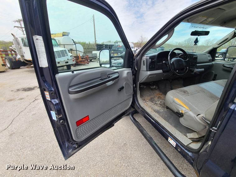 image for item DH5878 2006 Ford F450 Super Duty  box truck