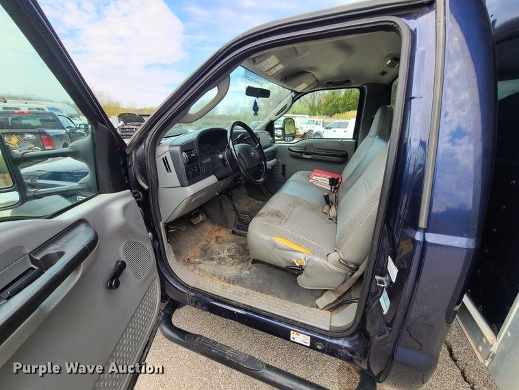 image for item DH5878 2006 Ford F450 Super Duty  box truck