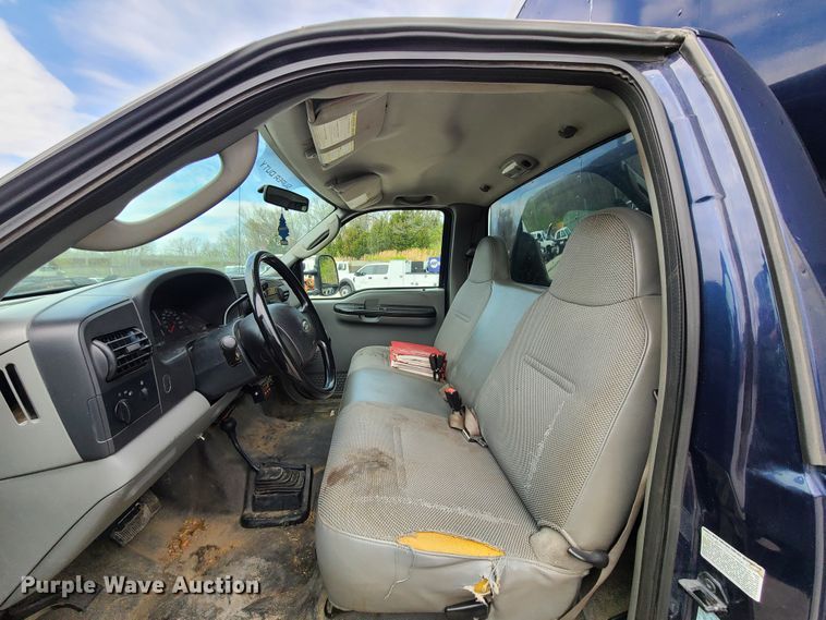 image for item DH5878 2006 Ford F450 Super Duty  box truck