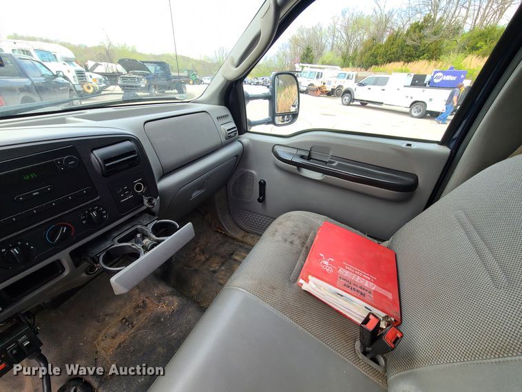 image for item DH5878 2006 Ford F450 Super Duty  box truck