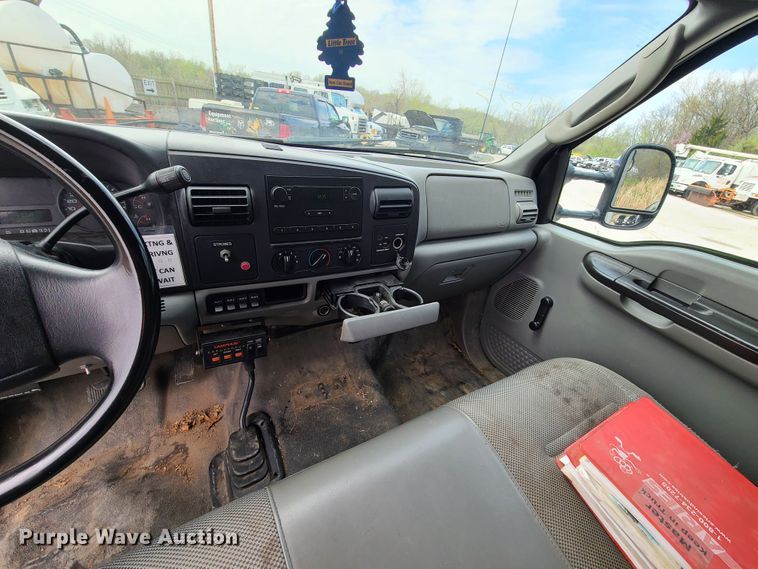 image for item DH5878 2006 Ford F450 Super Duty  box truck