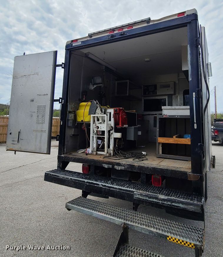 image for item DH5878 2006 Ford F450 Super Duty  box truck