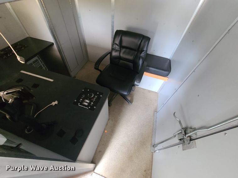 image for item DH5878 2006 Ford F450 Super Duty  box truck