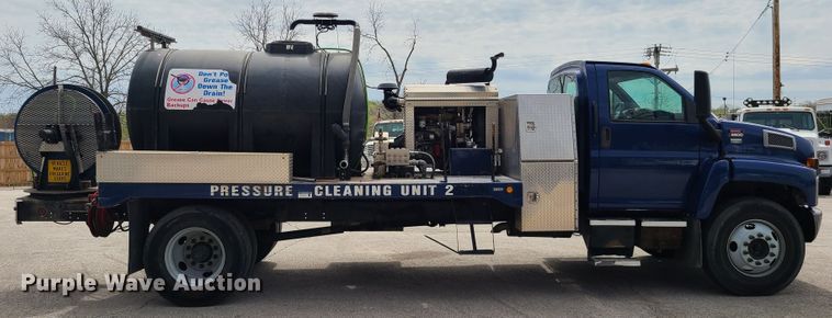 image for item DH5881 2006 GMC 6500  sewer jetter truck