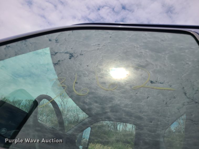 image for item DH5881 2006 GMC 6500  sewer jetter truck