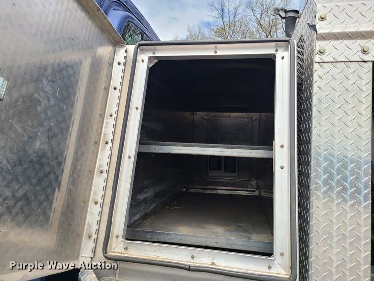 image for item DH5881 2006 GMC 6500  sewer jetter truck