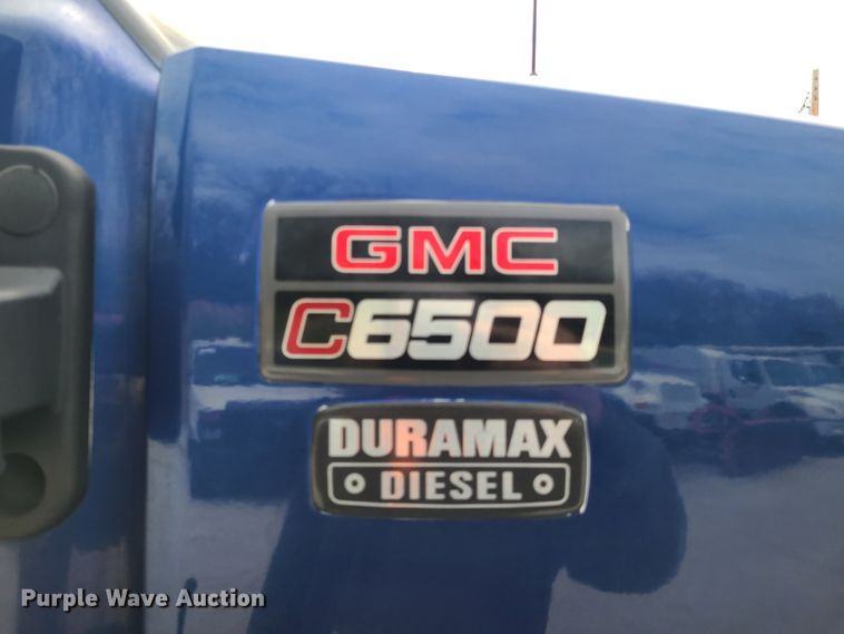 image for item DH5881 2006 GMC 6500  sewer jetter truck