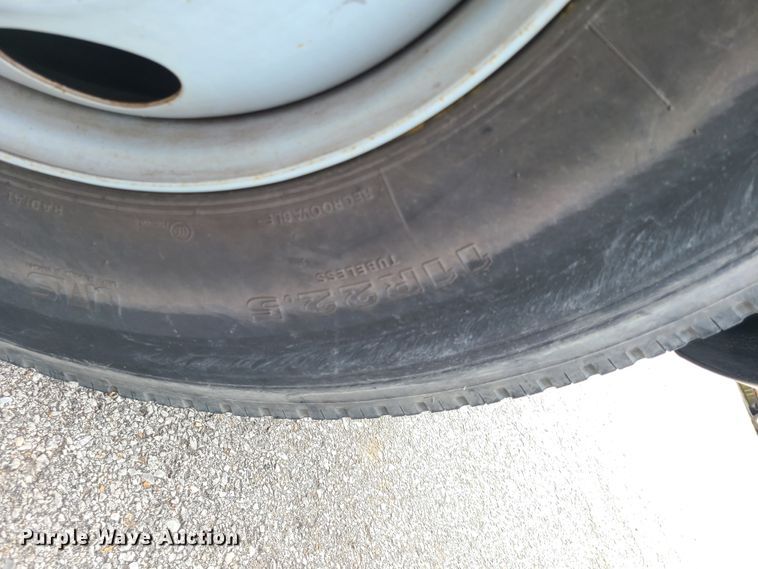 image for item DH5881 2006 GMC 6500  sewer jetter truck