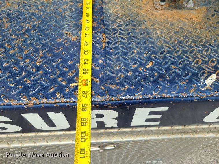 image for item DH5881 2006 GMC 6500  sewer jetter truck