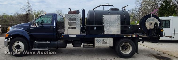 image for item DH5884 2009 Ford F650 Super Duty  sewer jetter truck