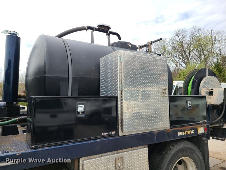 image for item DH5884 2009 Ford F650 Super Duty  sewer jetter truck