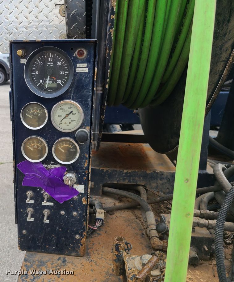 image for item DH5884 2009 Ford F650 Super Duty  sewer jetter truck