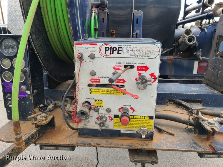 image for item DH5884 2009 Ford F650 Super Duty  sewer jetter truck