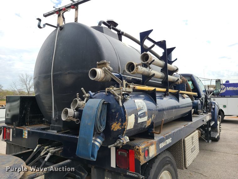 image for item DH5884 2009 Ford F650 Super Duty  sewer jetter truck