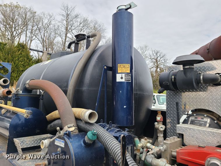 image for item DH5884 2009 Ford F650 Super Duty  sewer jetter truck