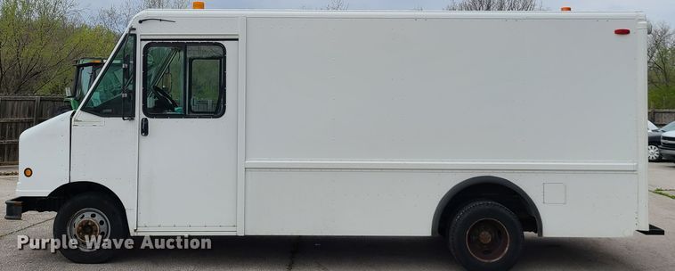 image for item DH5885 2003 Ford E350  delivery truck