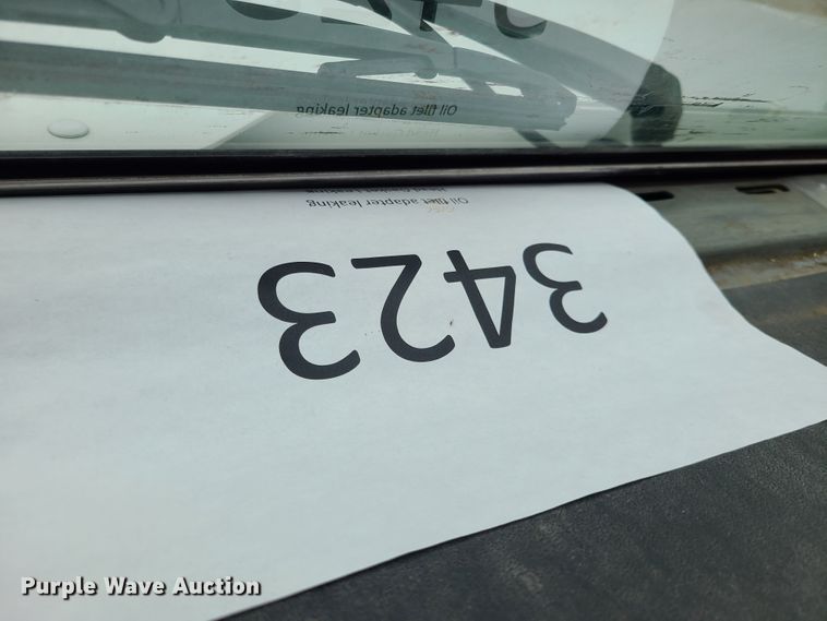 image for item DH5885 2003 Ford E350  delivery truck