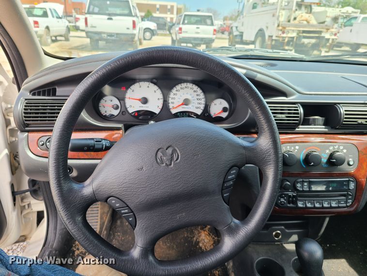 image for item DH5901 2002 Dodge Stratus