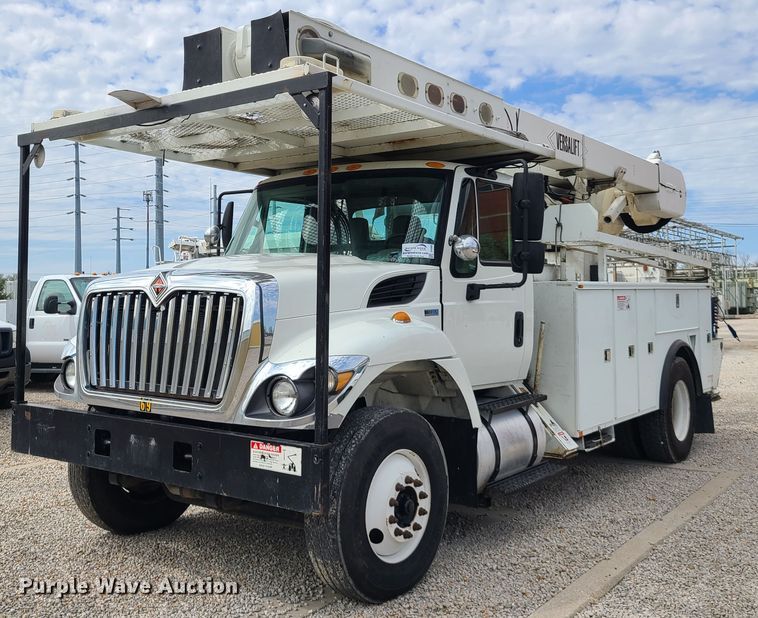 image for item DH5905 2012 International 7300  bucket truck