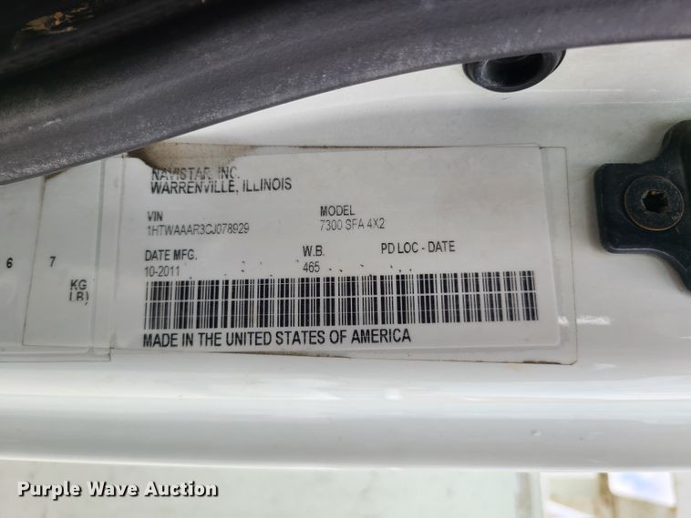 image for item DH5905 2012 International 7300  bucket truck