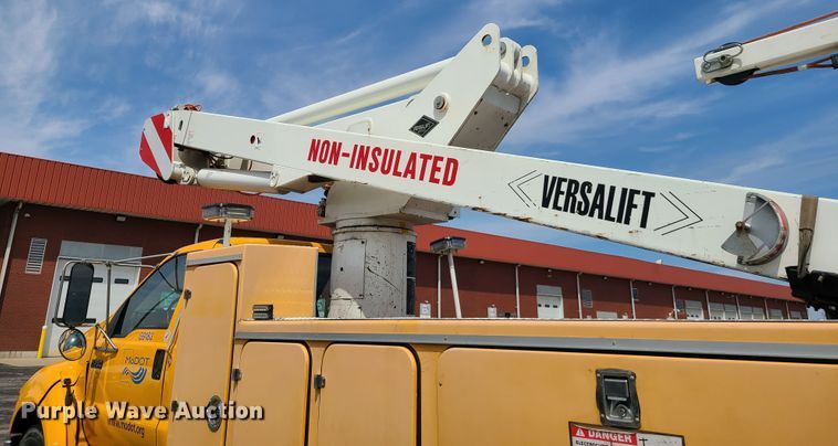 image for item DH5956 2006 Ford F750 Super Duty  bucket truck