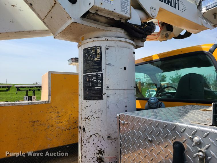 image for item DH5956 2006 Ford F750 Super Duty  bucket truck