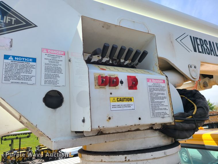 image for item DH5956 2006 Ford F750 Super Duty  bucket truck